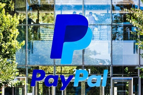 شركة باي بال (PayPal) تكشف عن امتلاكِها لما مجموعُه 604 مليون دولار من العملات الرقمية - إليكم التفاصيل
