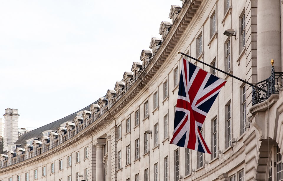Crypto Companies Make Complaints to UK Government Amid Banking Woes – What's Going On?