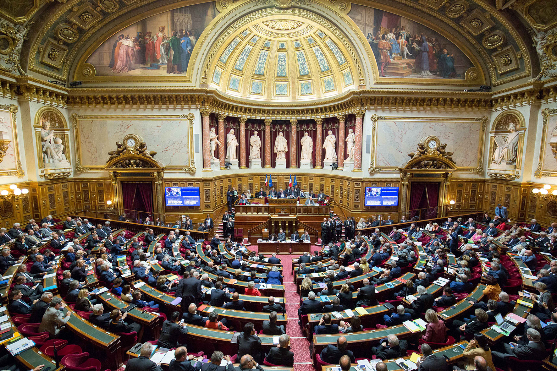 Le Sénat français dépose un amendement qui permettrait aux influenceurs de promouvoir la crypto-monnaie