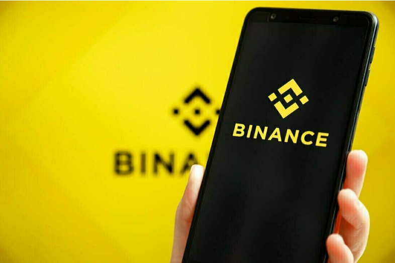 币安 (Binance) 转移了 44 亿美元的比特币，由于该交易所暂时中止 BTC 的提款 — 这是怎么回事？