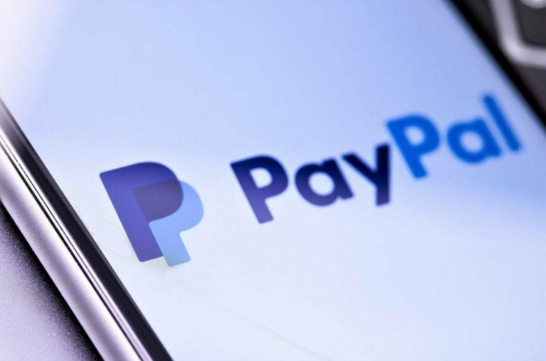 PayPal 最新的财务报告显示其持有接近 10 亿美元的加密资产，主要是由比特币和以太币所组成