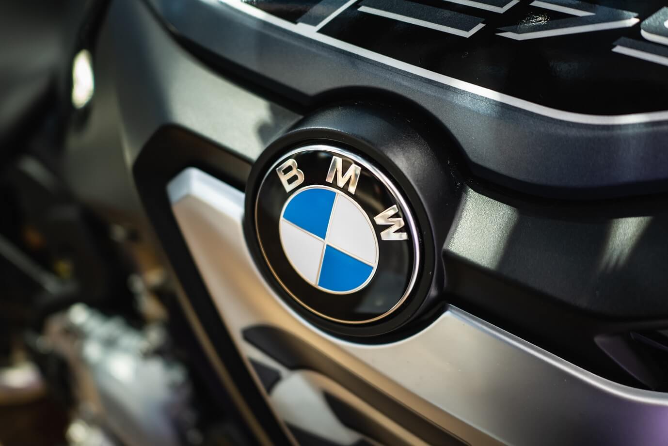 Partenariat entre Meta et BMW pour la création d'une expérience en réalité virtuelle à l'intérieur d'un véhicule