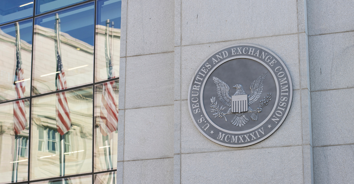 Coinbase Yöneticisi Listelenecek Coinlere Yatırım Yaptı, SEC Anlaşmaya Vardı- İşte Son Gelişmeler
