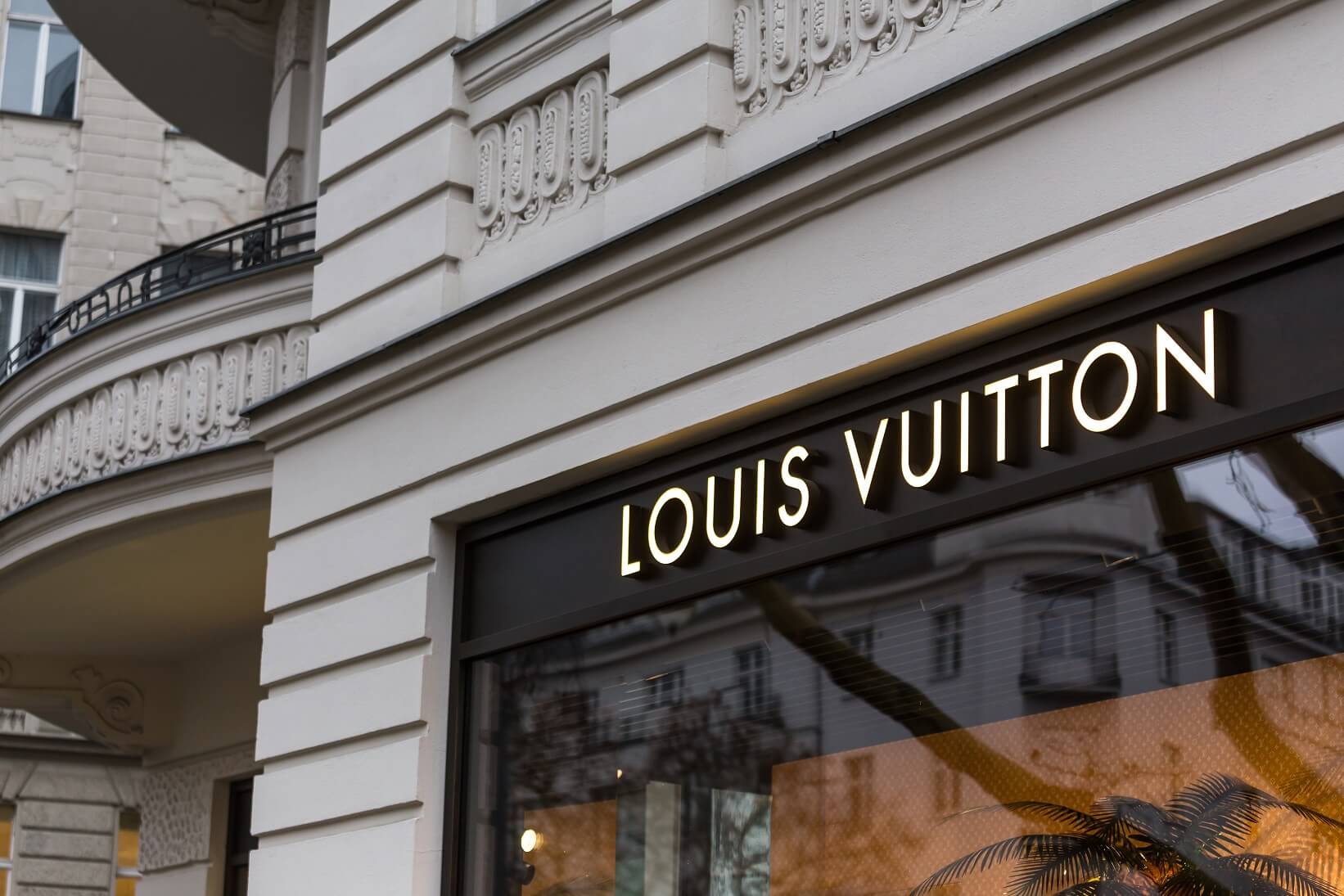 Louis Vuitton Set to Launch $42,000 Physical-Backed NFT Trunks