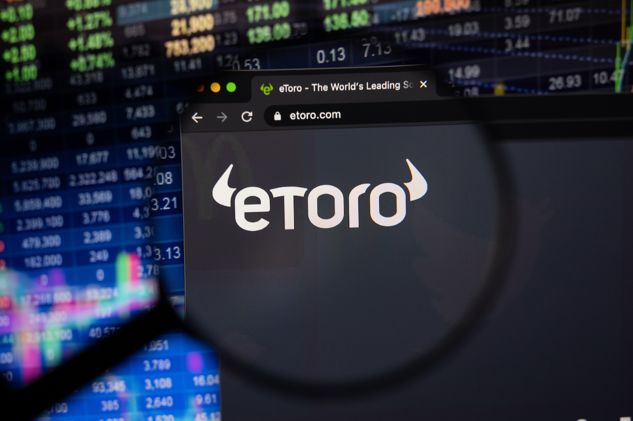 eToro Remains Committed to Crypto Amid SEC's High-Profile Lawsuits