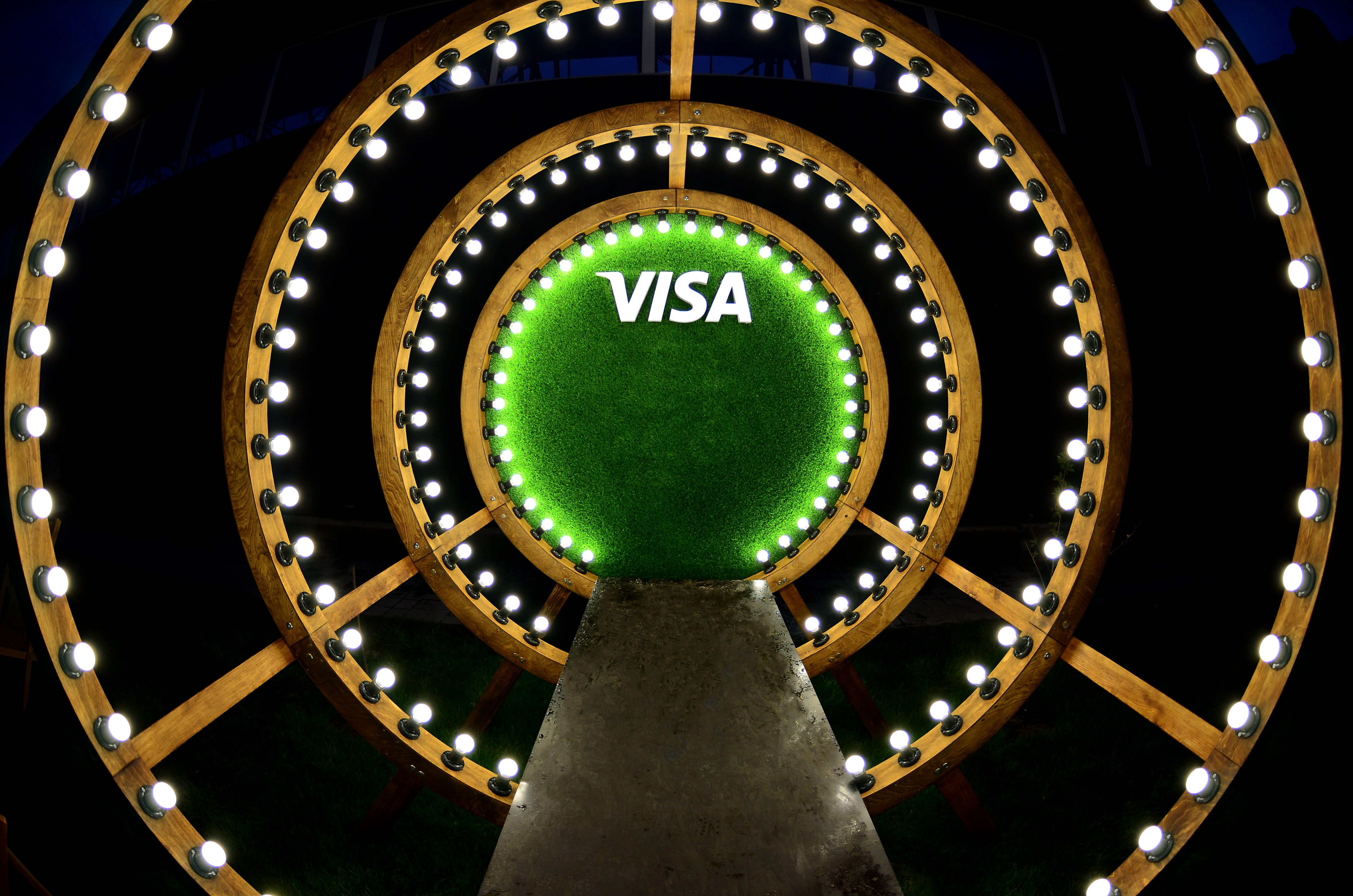 Visa'nın NFT Hamlesi Ethereum İçin Ne Anlam İfade Ediyor?