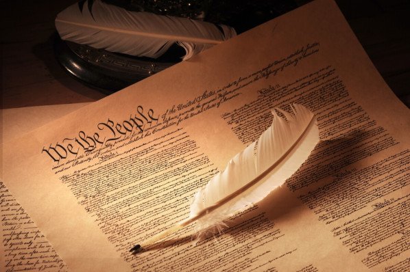ConstitutionDAO parvient à lever 40 millions de dollars en vue de l'achat de la copie de la constitution américaine