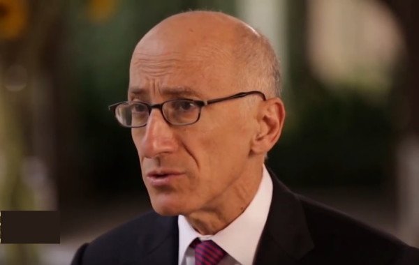 A Former CFTC Chair Thinks There is No Need For New Laws on Stablecoins: Here’s What He Said