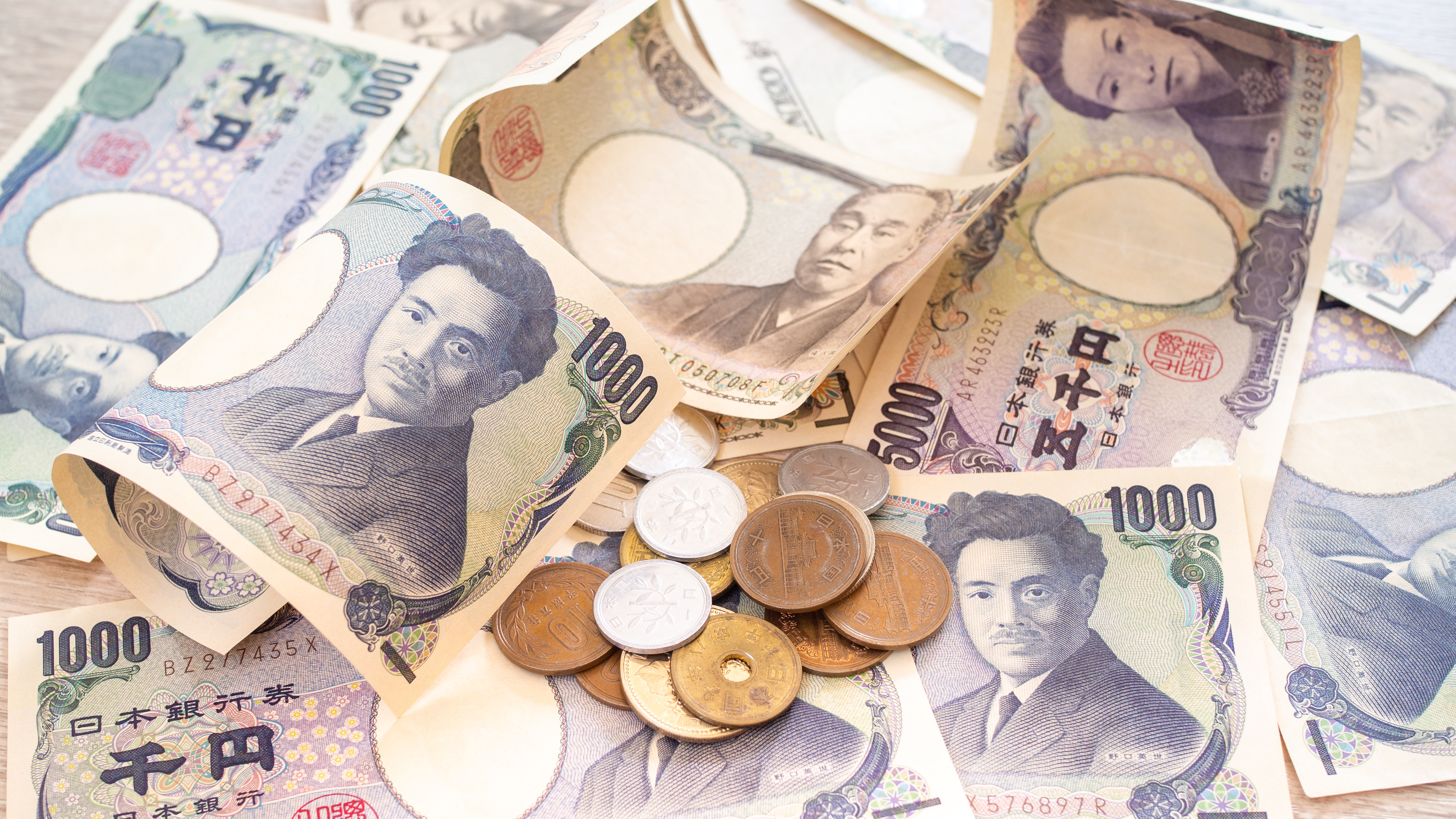 alleged-japanese-scam-operators-paid-up-to-3-000-investors-in-a-worthless-cryptoasset
