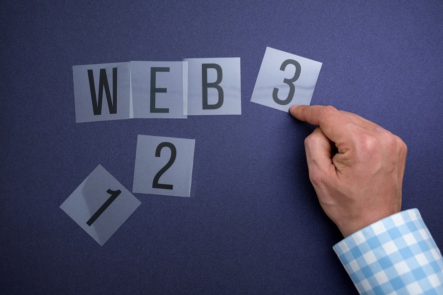 The Pros and Cons of Web2 Joining Web3 thumbnail