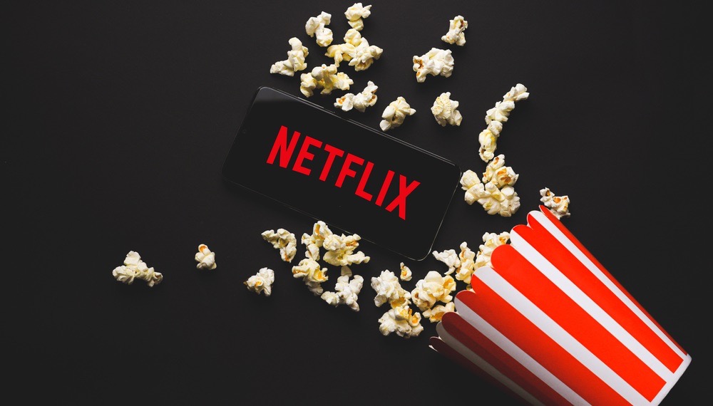 Netflix and popcorn