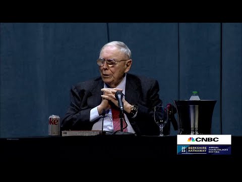 Bitcoin Is Stupid 'Cause It's Very Likely To Go To Zero,' Says Charlie Munger